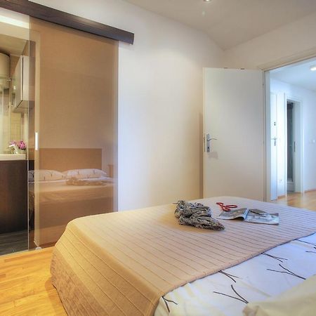 Casa Marina Apartments Šibenik Buitenkant foto